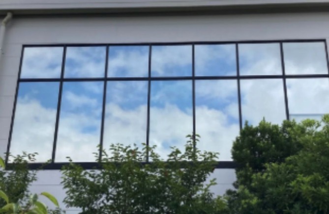 窓ガラスフィルム施工専門 オーエスワークス(ホーム)